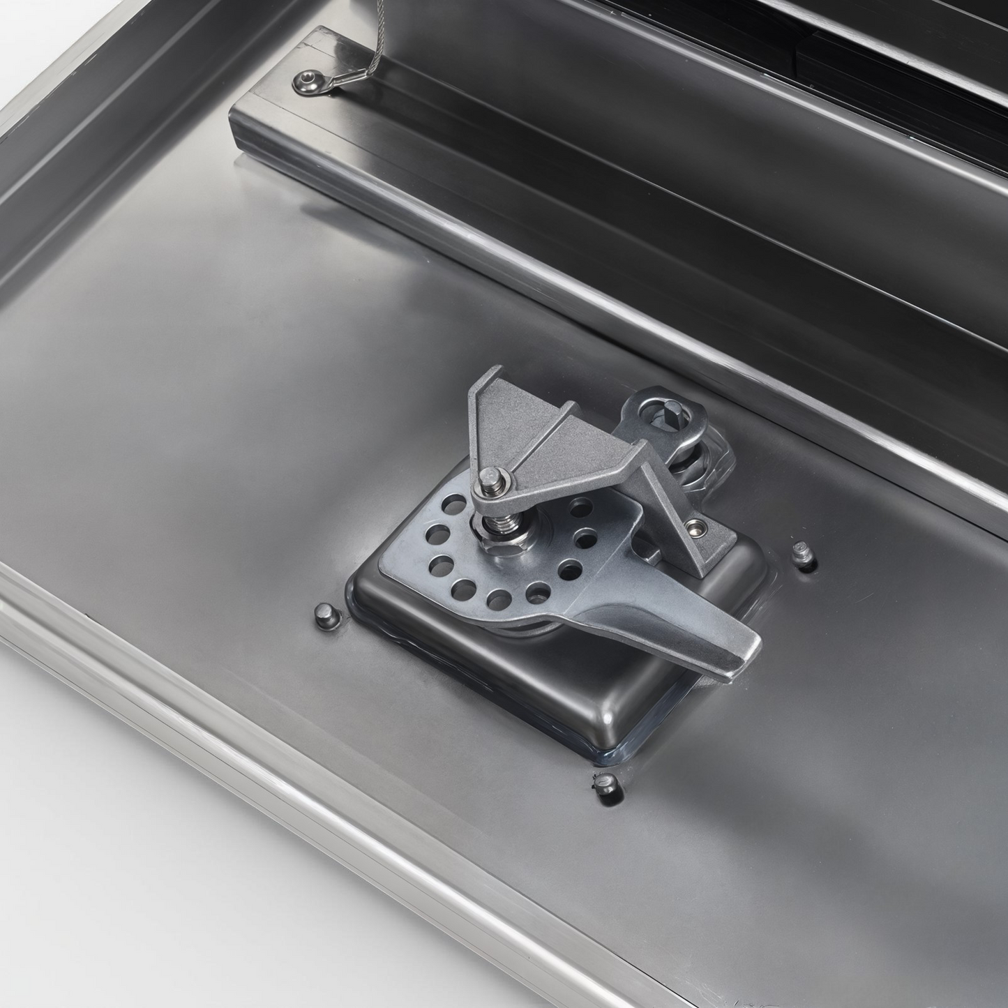Under Tray Tool Boxes 600 Flat