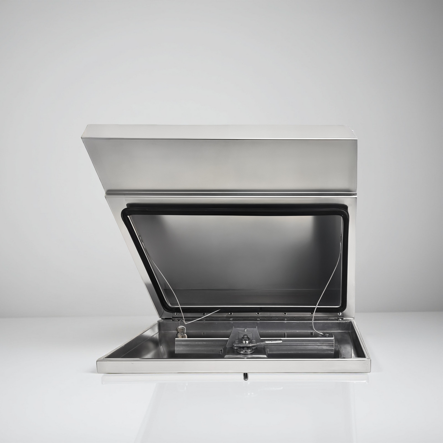 Under Tray Tool Boxes 600 Flat