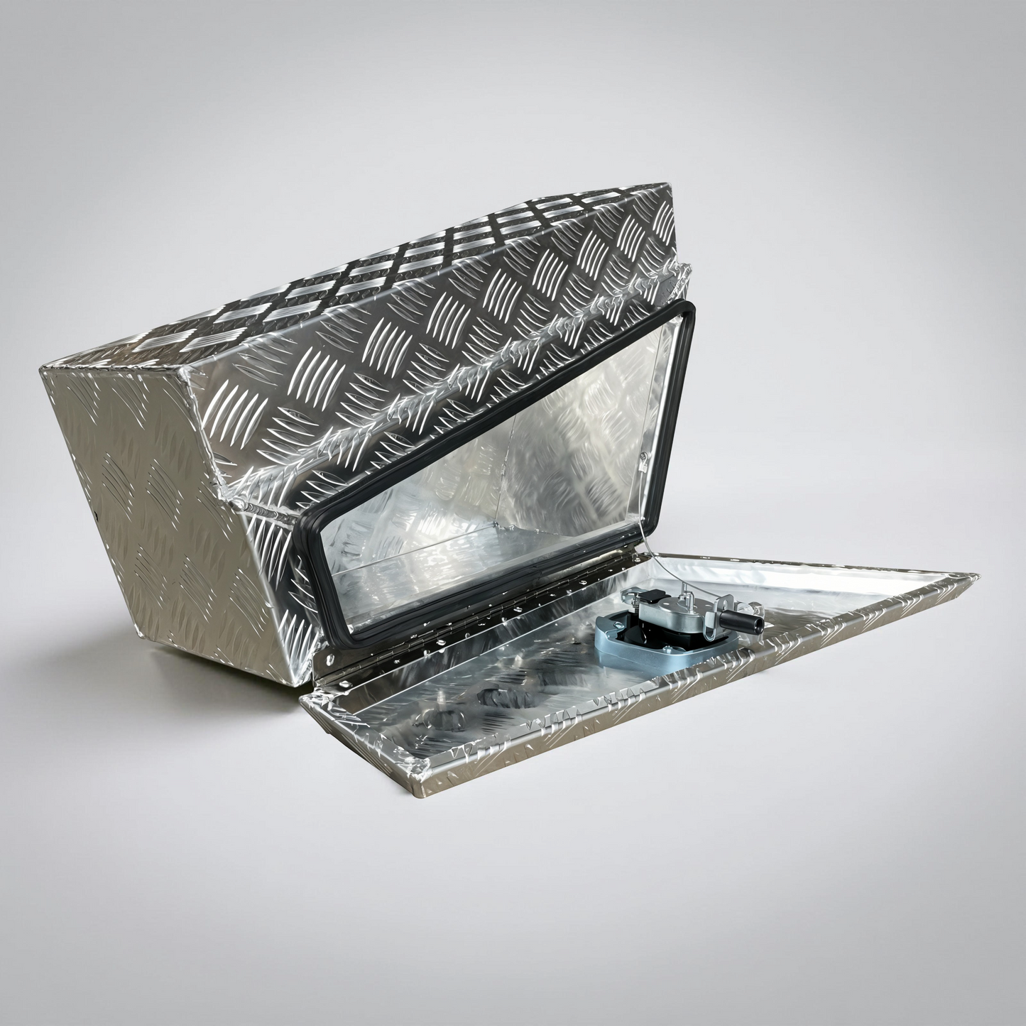 Under Tray Tool Boxes 750 Checker Whale lock