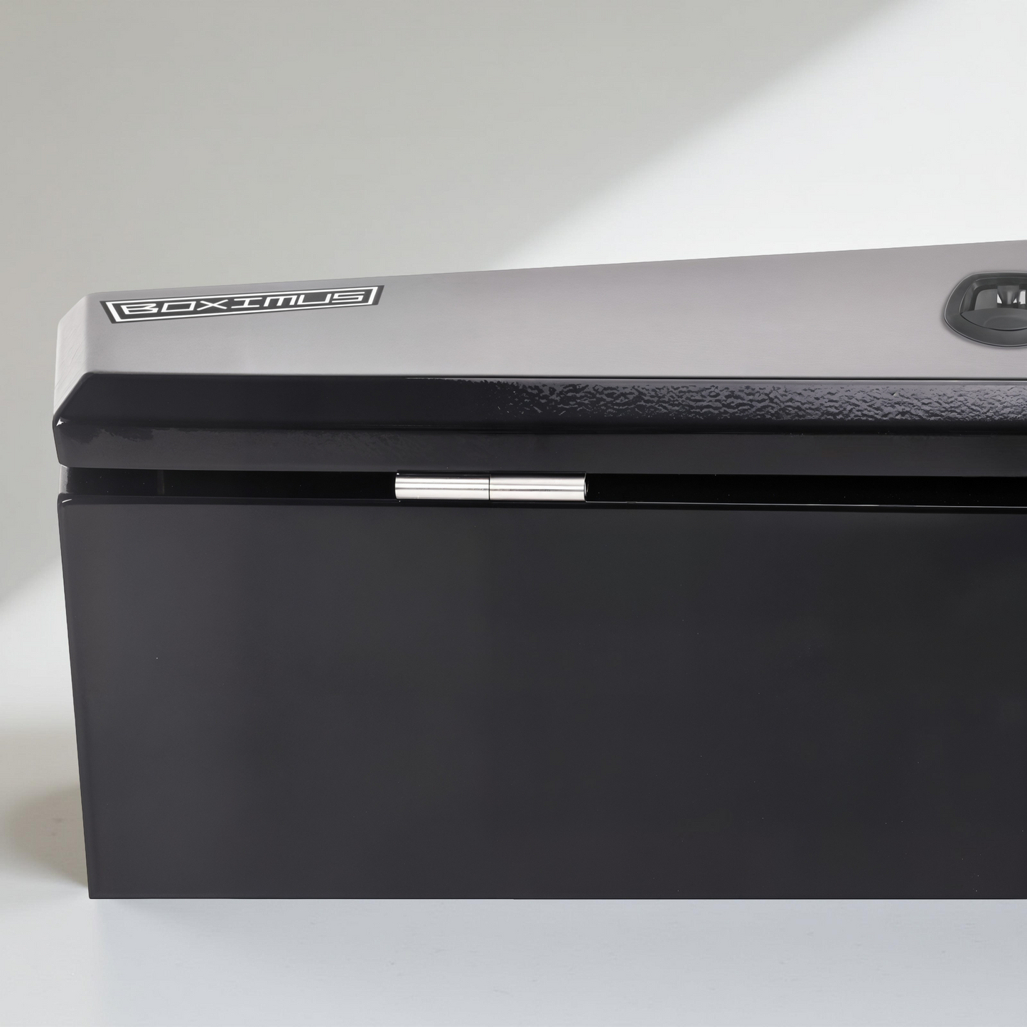 Under Tray Tool Boxes 750 Black Whale lock