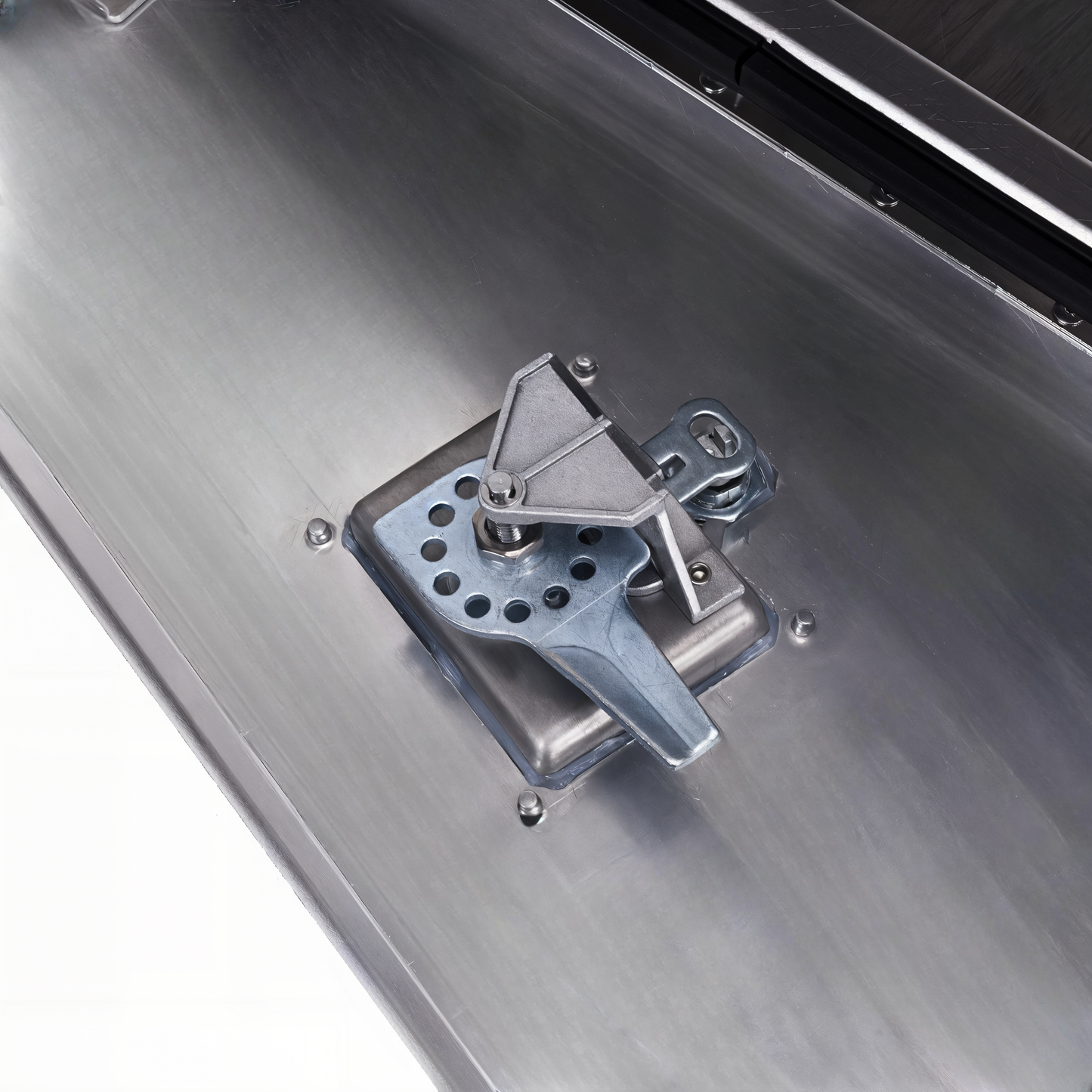 Under Tray Tool Boxes 750 Flat