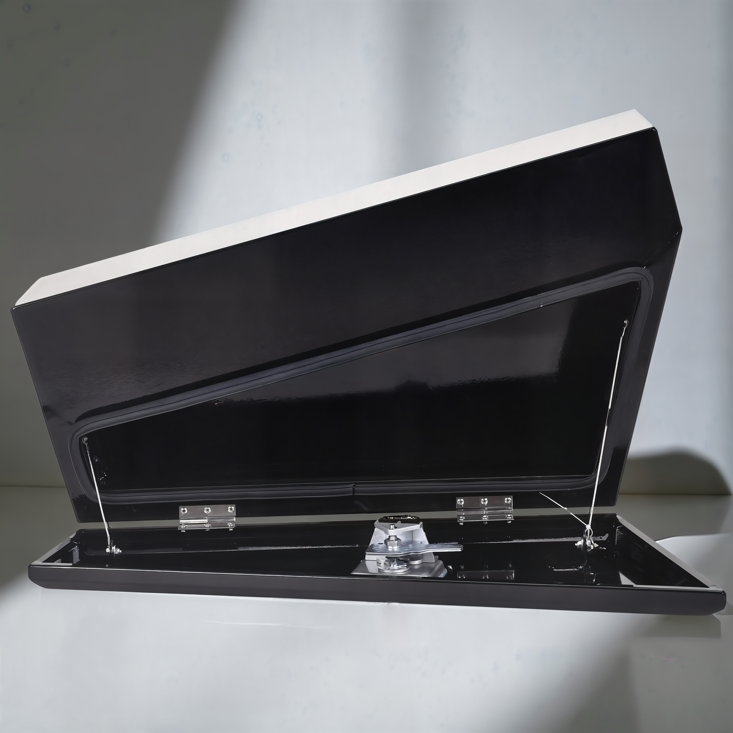 Under Tray Tool Boxes 750 Black