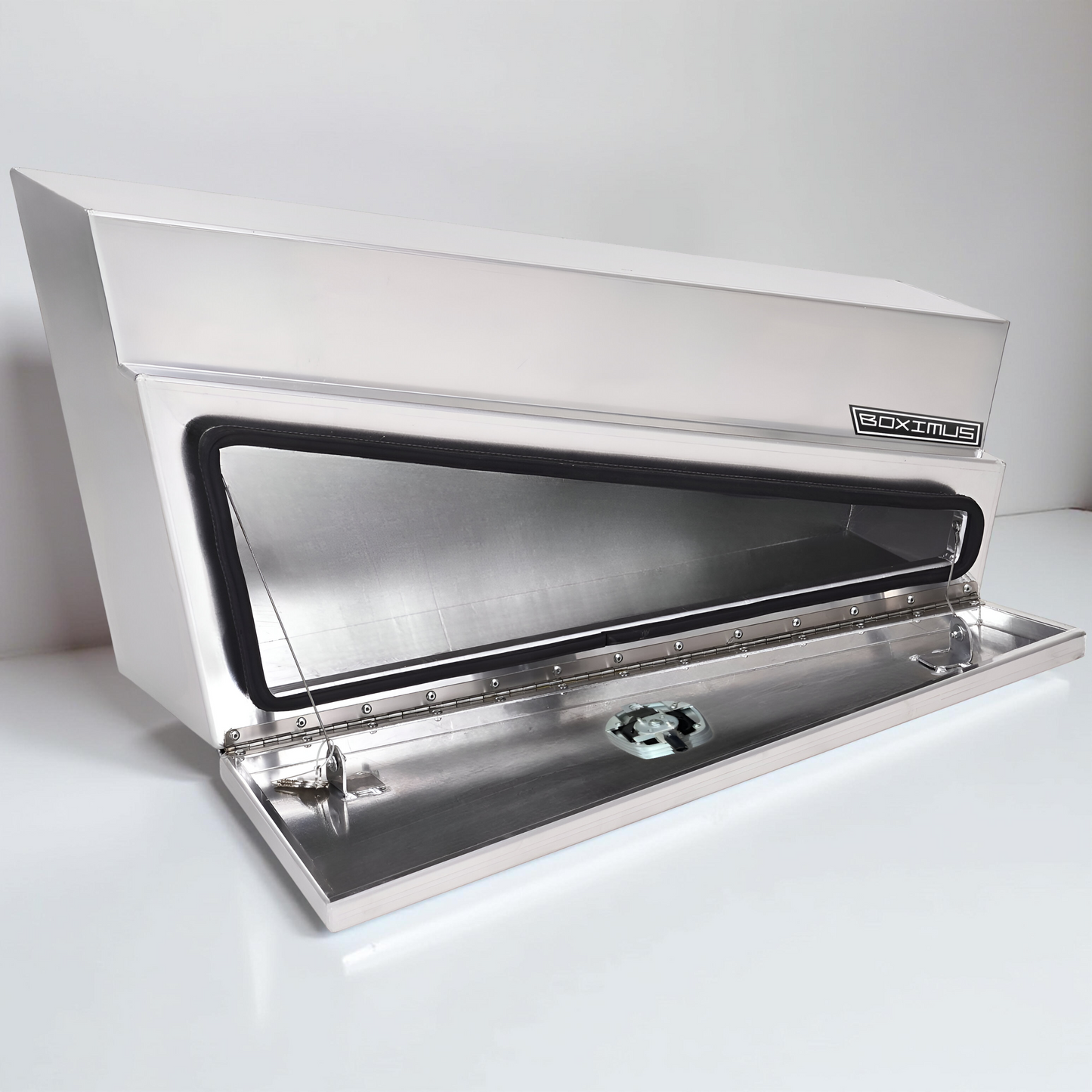 Under Tray Tool Boxes 900 Chrome Whale lock