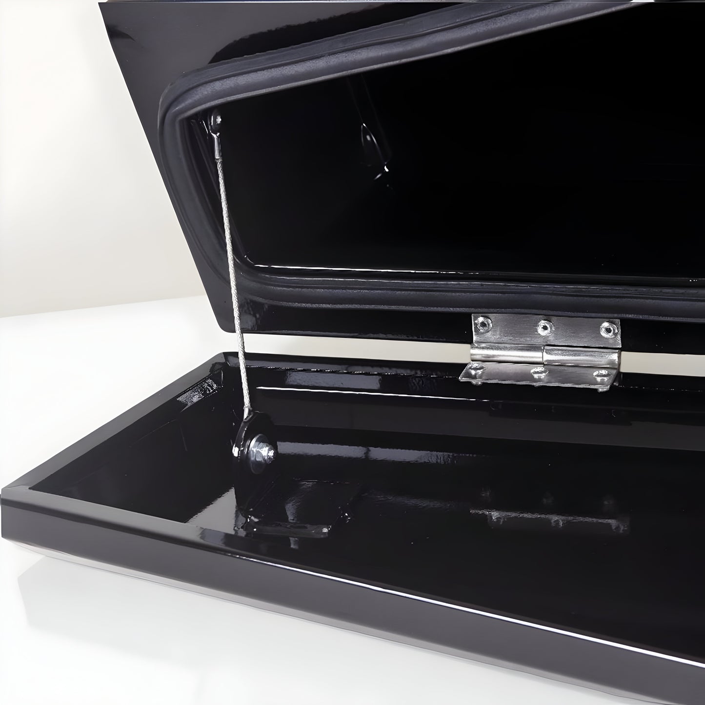 Under Tray Tool Boxes 750 Black
